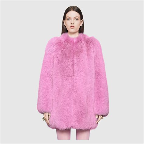 gucci pink coat